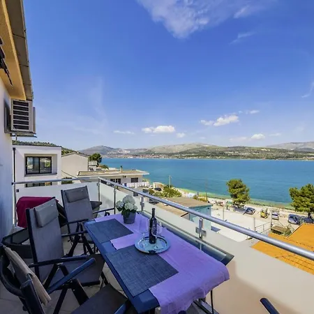 Pensjonat Raos In Trogir - Mittel-dalmatien Mastrinka