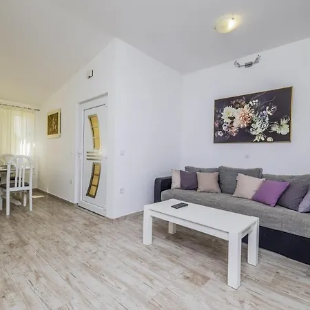 Raos In Trogir - Mittel-dalmatien *