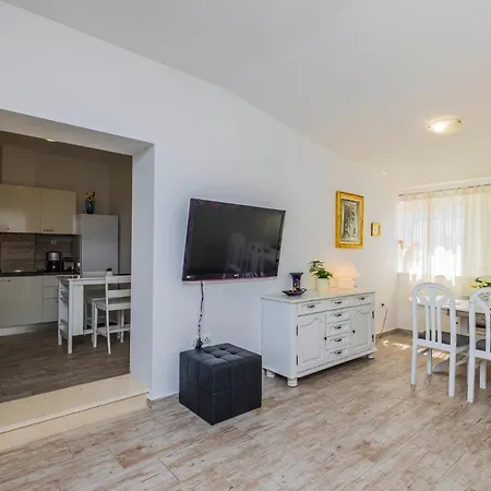 Raos In Trogir - Mittel-dalmatien 3*