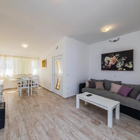 Raos In Trogir - Mittel-dalmatien 3* Mastrinka